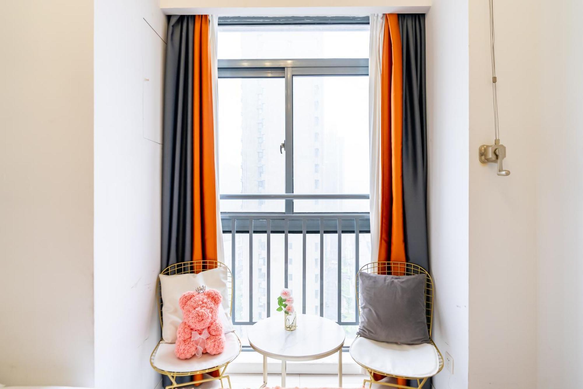 Apartment Bund View *