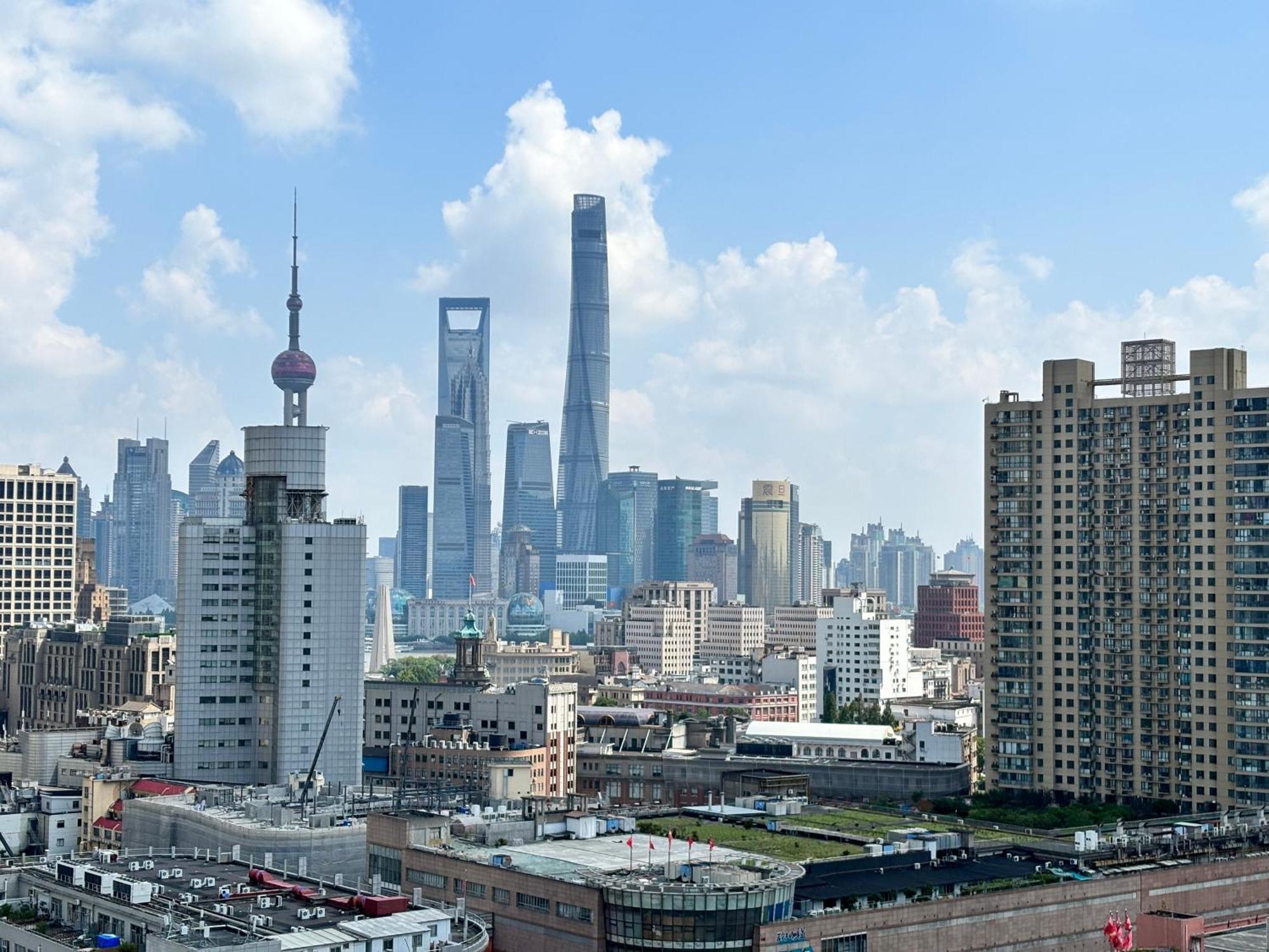 Apartment Bund View